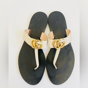 Gucci Mystic White leather Double GG marmont flat thong sandals EU 42